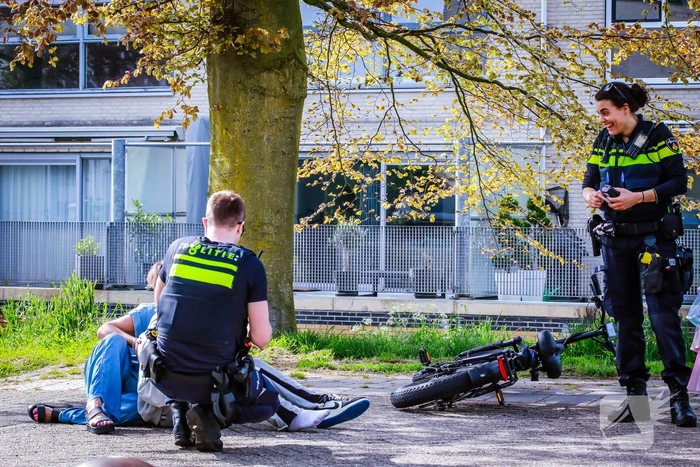 Automobiliste rijdt jongeman op fatbike aan