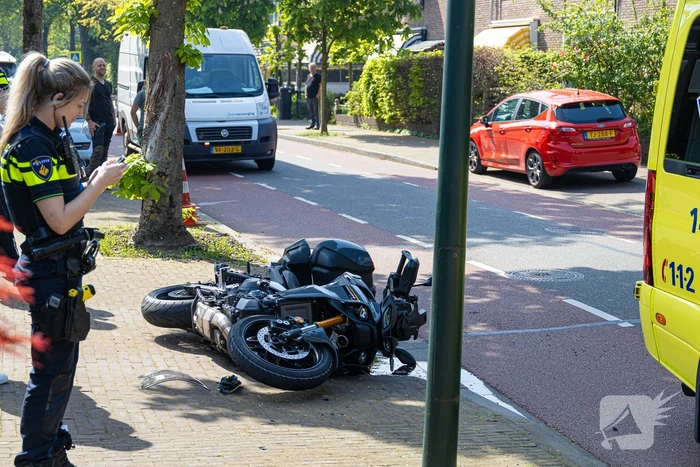 Motorrijder gewond bij verkeersongeval