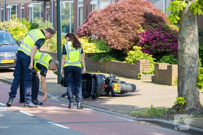 Motorrijder gewond bij verkeersongeval