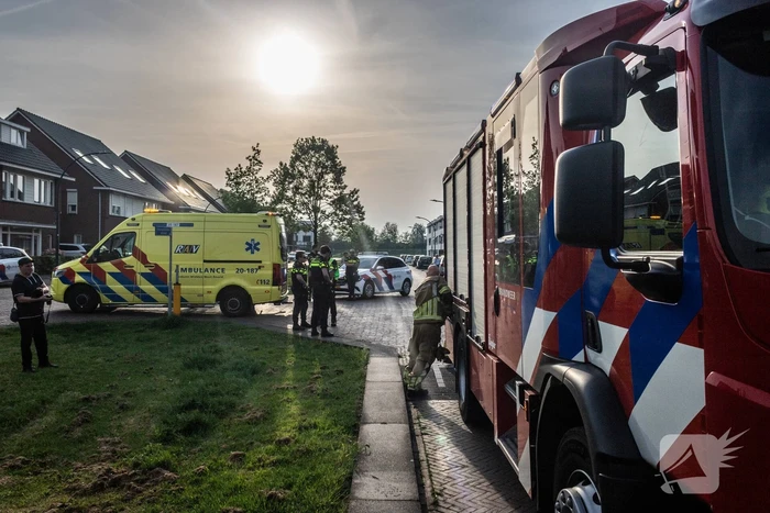 Kledingkast in slaapkamer vat vlam