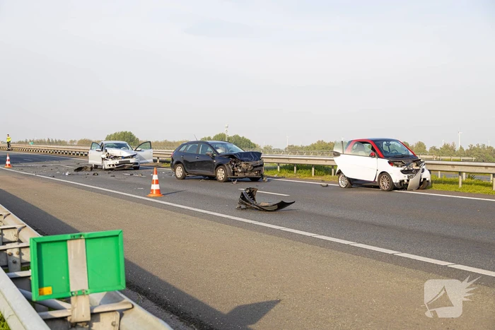 Veel schade en gewonden bij kettingbotsing