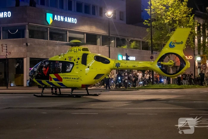 Traumahelikopter landt op kruising voor medische noodsituatie in bioscoop