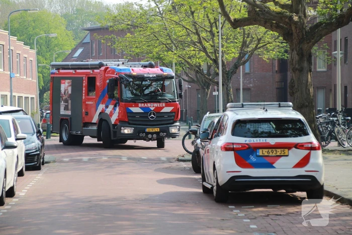 Vaten met onbekende stof gedumpt bij afvalcontainer