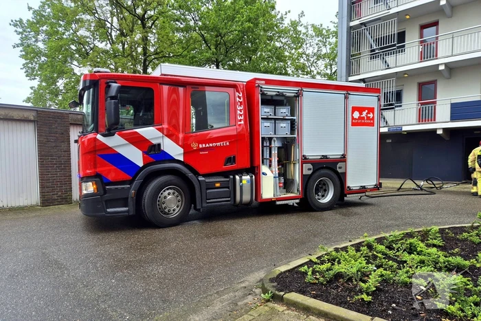 Flinke rookontwikkeling bij brand in berging
