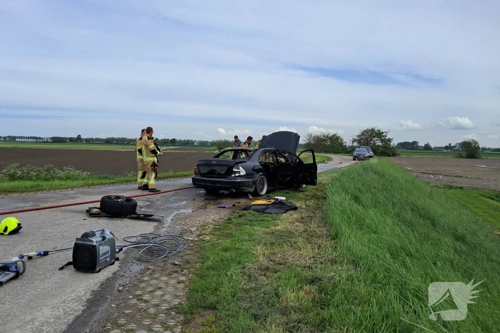 Auto gaat in vlammen op