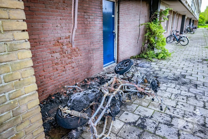 Flat flink beschadigd door uitgebrande MP3-motor