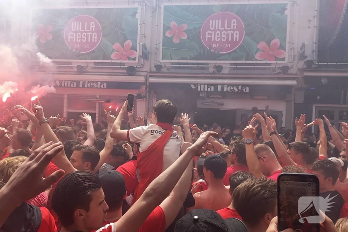 Feest op stratumseind na laatste fluitsignaal Psv landskampioen van nederland