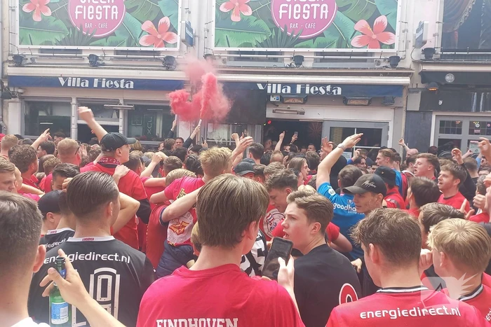 Feest op stratumseind na laatste fluitsignaal Psv landskampioen van nederland
