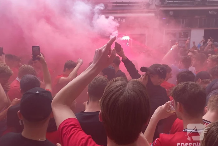 Feest op stratumseind na laatste fluitsignaal Psv landskampioen van nederland