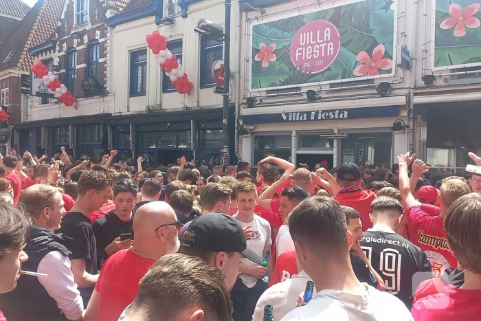Feest op stratumseind na laatste fluitsignaal Psv landskampioen van nederland