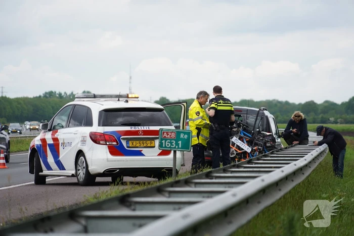 Auto's botsen op elkaar op A28