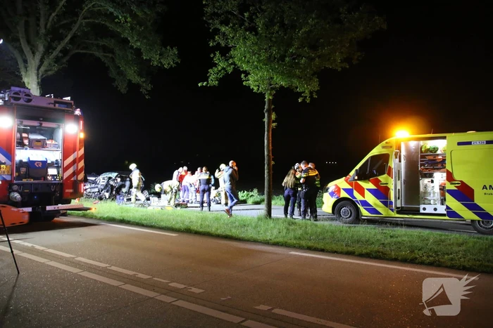 Automobilist zwaargewond bij ongeval