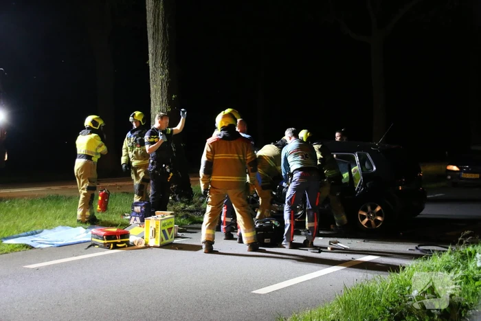 Automobilist zwaargewond bij ongeval