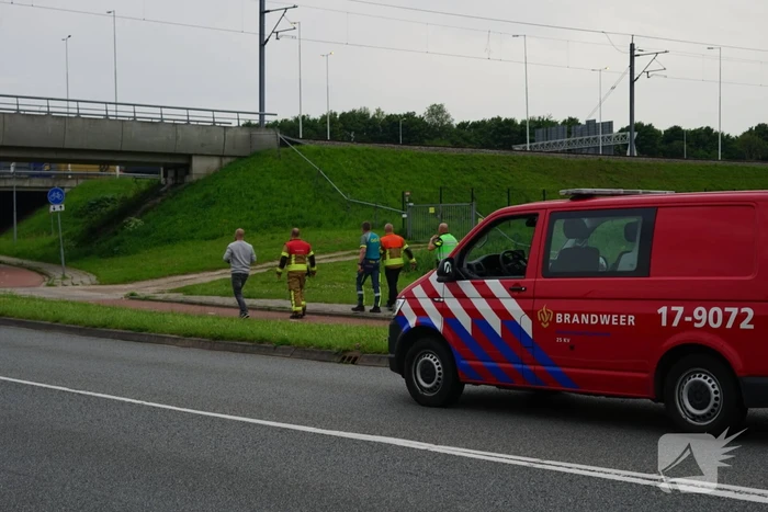 Omgeving afgezet voor persoon met verward gedrag op viaduct