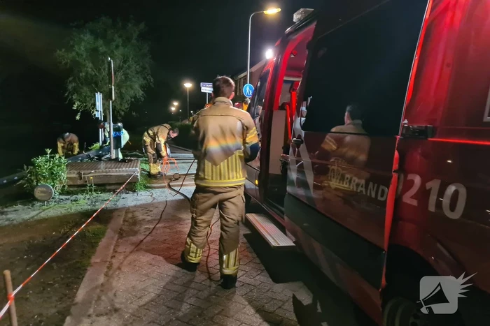 Duikers zoeken naar vermiste persoon
