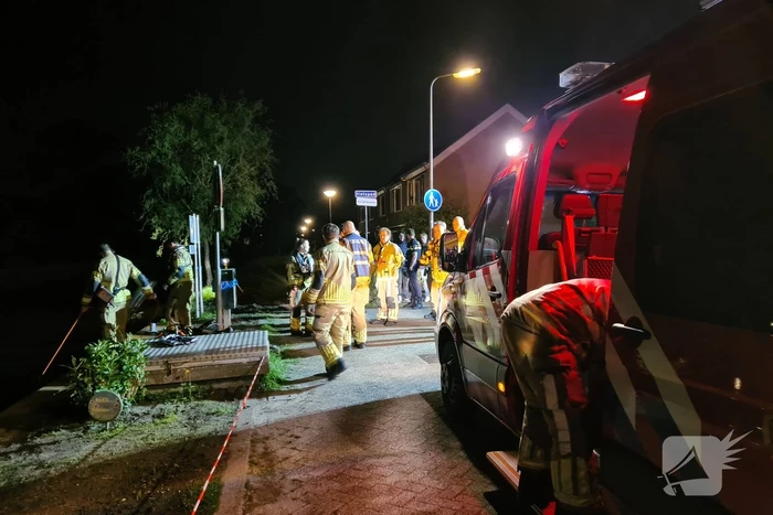 Duikers zoeken naar vermiste persoon