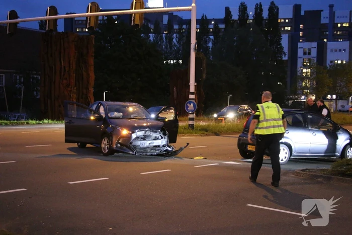 Flinke schade bij ongeval op kruising