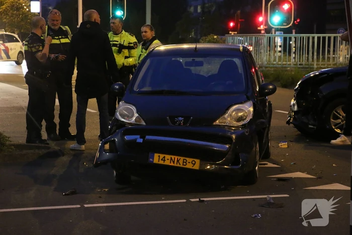 Flinke schade bij ongeval op kruising