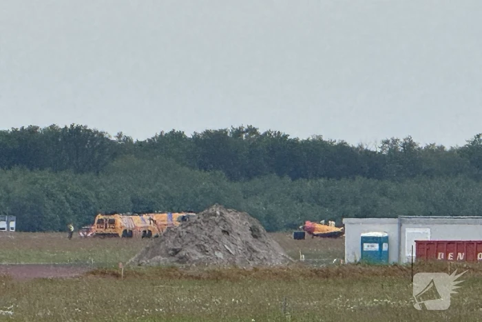 Sportvliegtuig crasht op vliegbasis