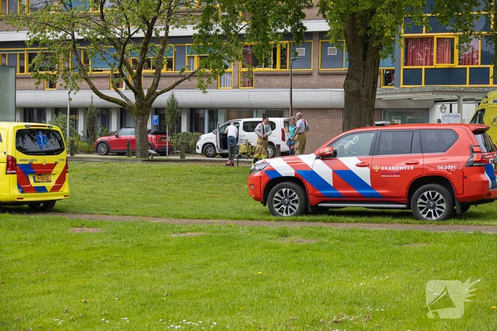 Brandweer onderzoekt hinderlijke lucht in zorgcentrum