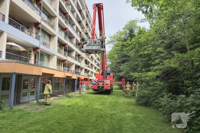 Brandweer in actie om woningbrand te voorkomen
