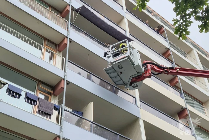 Brandweer in actie om woningbrand te voorkomen