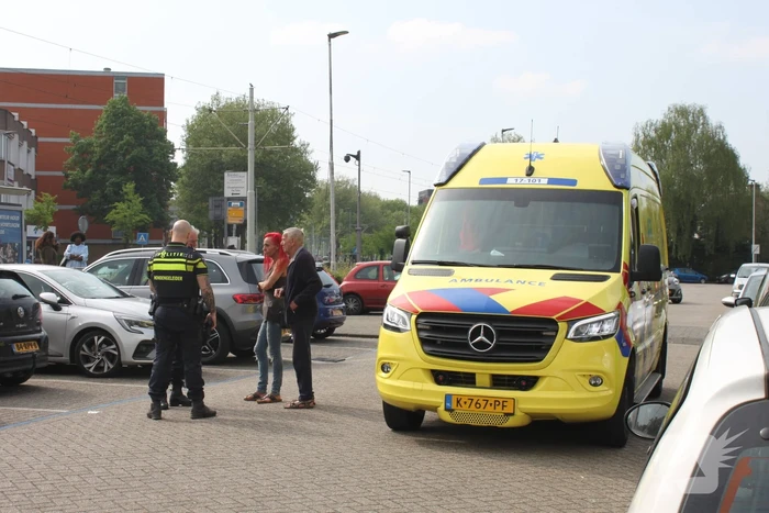 Persoon gewond na steekpartij