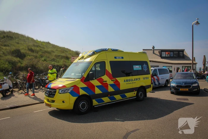 Fietser gewond bij aanrijding, automobilist rijdt door