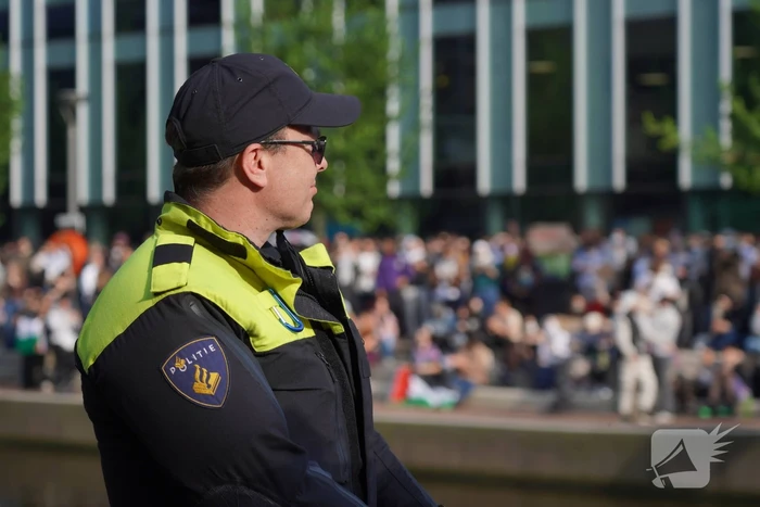 Honderden demonstranten verzamelen zich opnieuw