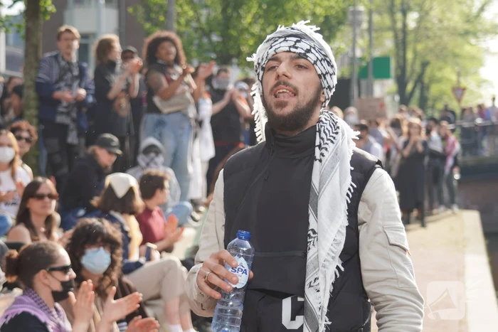 Honderden demonstranten verzamelen zich opnieuw