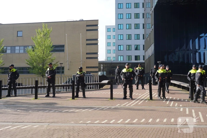 Honderden demonstranten verzamelen zich opnieuw