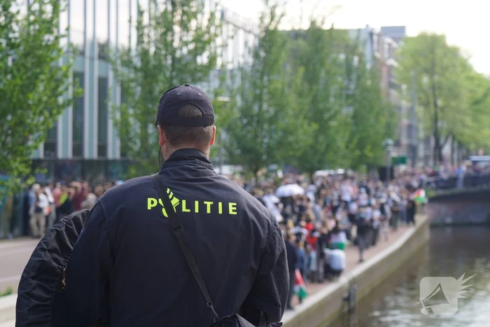 Honderden demonstranten verzamelen zich opnieuw