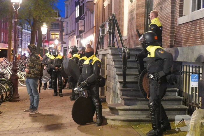 Honderden demonstranten verzamelen zich opnieuw