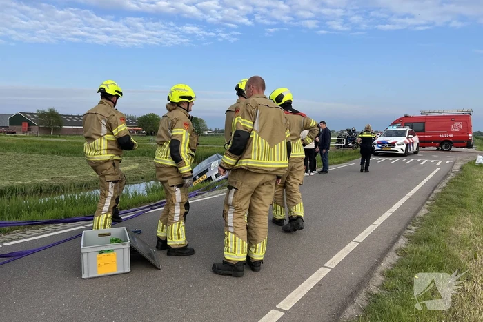 Auto raakt te water door technisch mankement