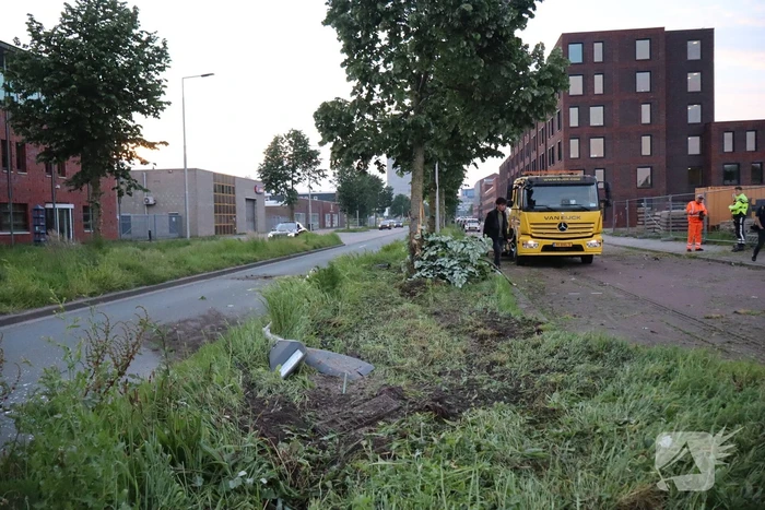 Grote ravage nadat auto crasht