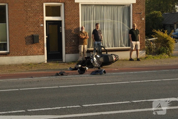 Scooterrijder gewond bij aanrijding met automobilist