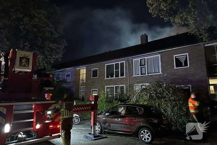 Brandweer ingezet voor uitslaande brand