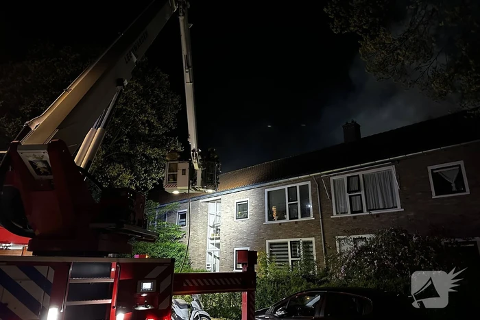 Brandweer ingezet voor uitslaande brand