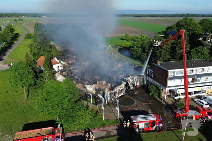 Grote brand in fietsenwinkel