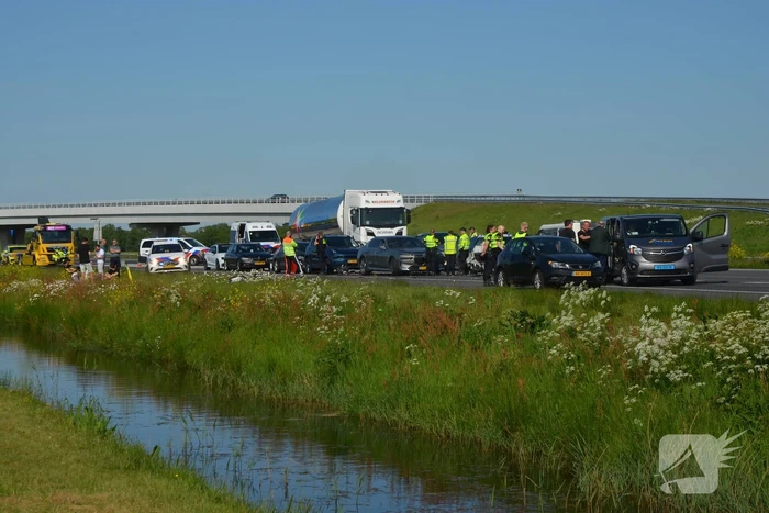 Meerdere voertuigen bij ernstig ongeval op snelweg