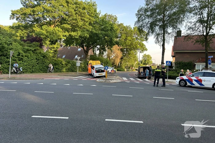 Auto vast op vluchtheuvel