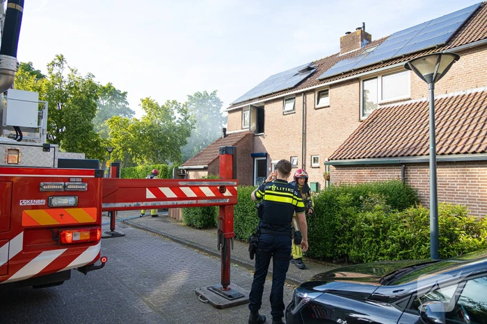 Kat uit woning gehaald na brand
