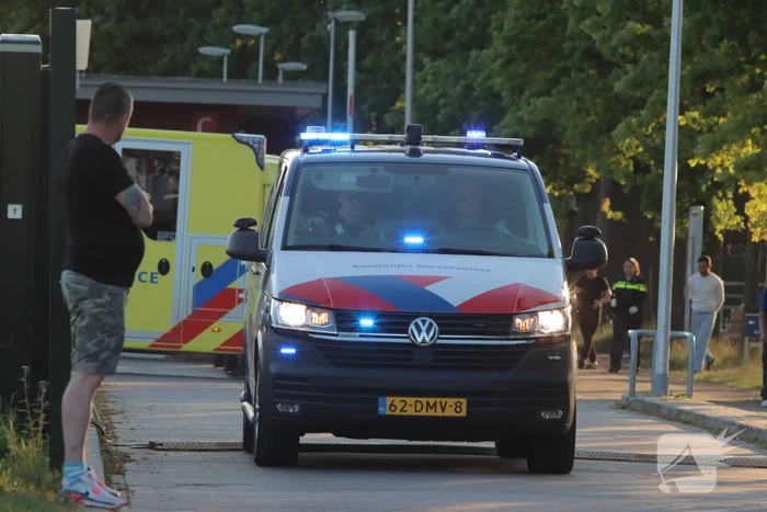 Politie onderzoekt mogelijk steekincident in AZC