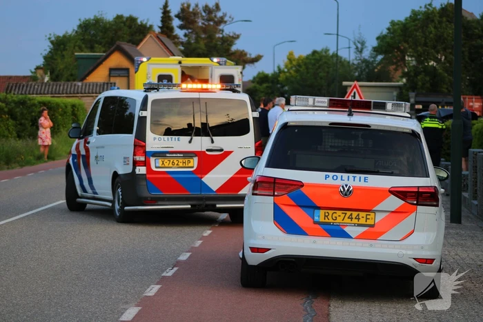 Automobilist verliest macht over het stuur en richt ravage aan