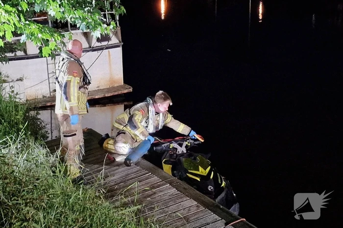 Opzittende waterscooter raakt zwaargewond