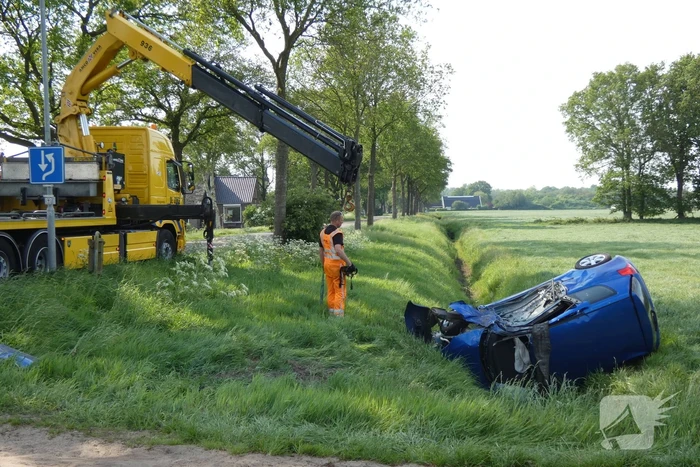 Automobilist gewond bij botsing met trekker