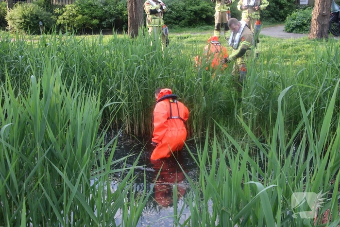 In het water gegooide jas zorgt voor brandweerinzet