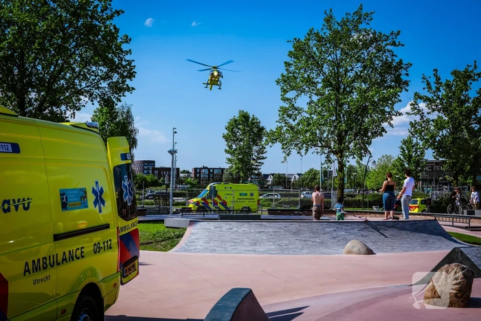 Kind zwaargewond na val op skatebaan