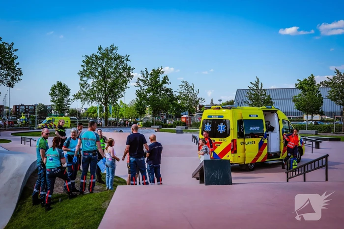 Kind zwaargewond na val op skatebaan