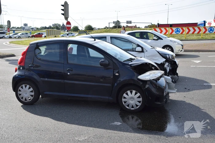 ongeval pettendijk - n223 maasdijk